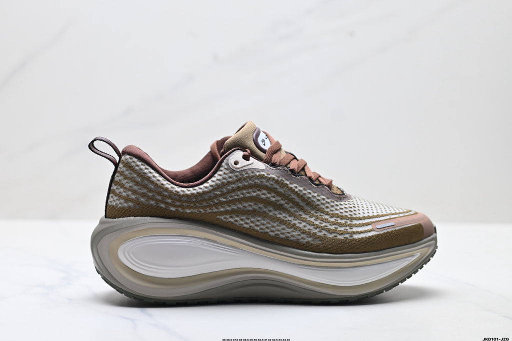 Nike Vomero Plus Low-Top Running Shoe IQ4482-001