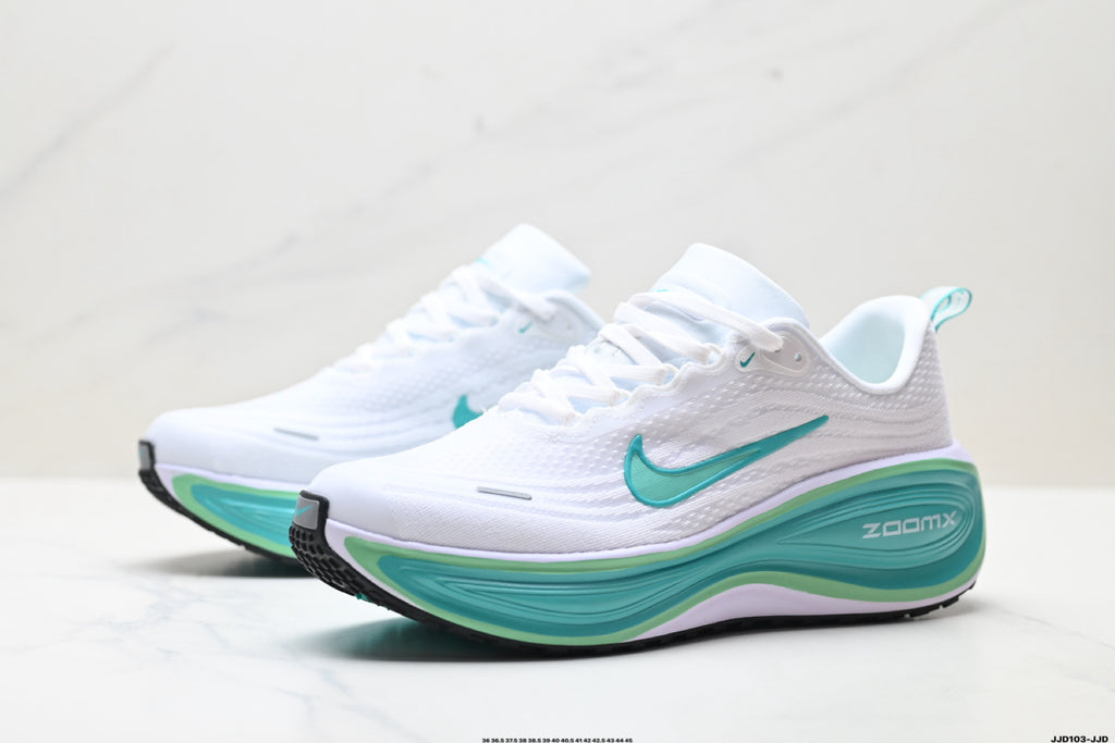 Nike Vomero Plus Low-Top Running Shoe HV8150-100