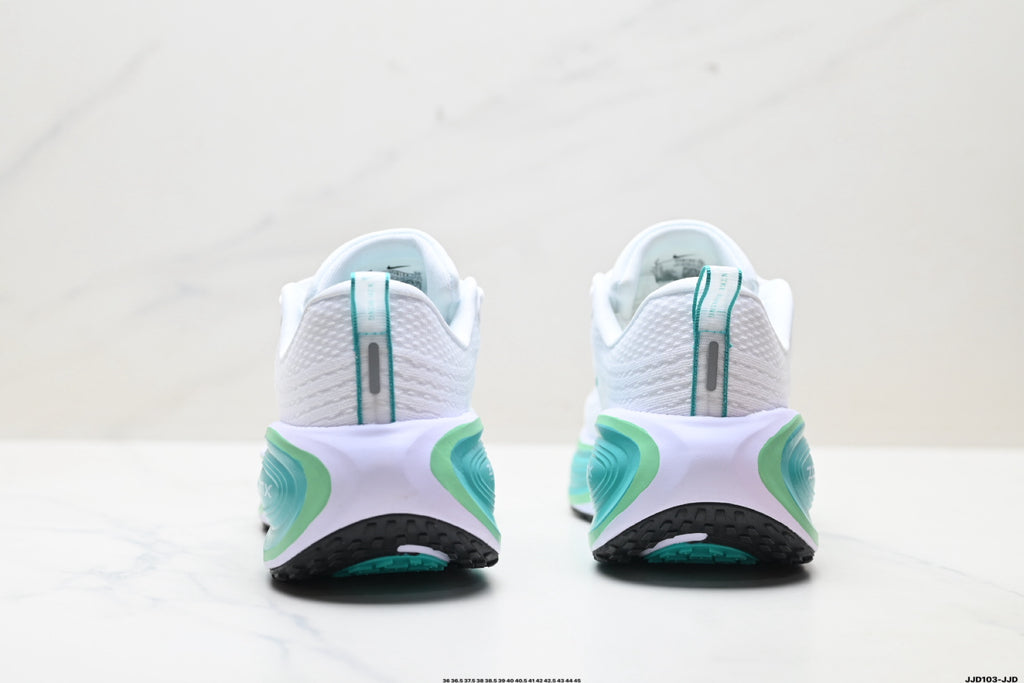 Nike Vomero Plus Low-Top Running Shoe HV8150-100
