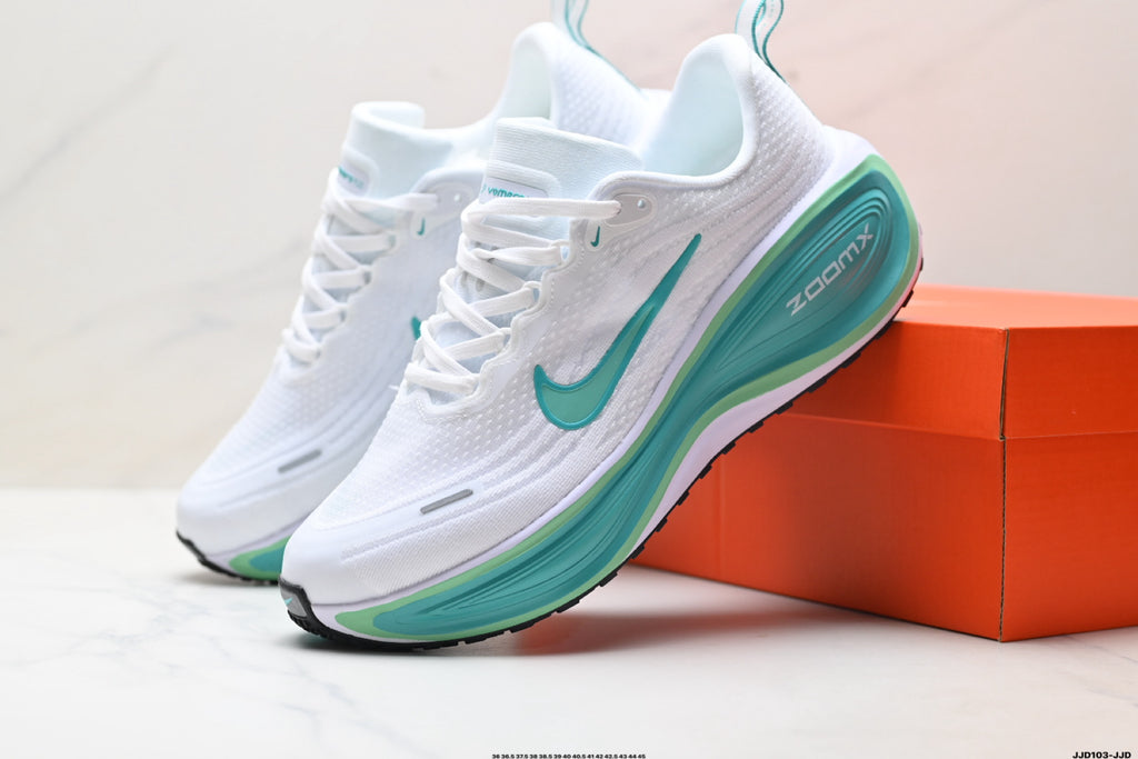 Nike Vomero Plus Low-Top Running Shoe HV8150-100