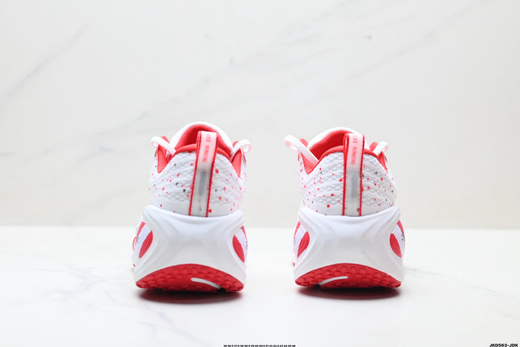 Nike Vomero Plus Low-Top Running Shoe IM6766-070