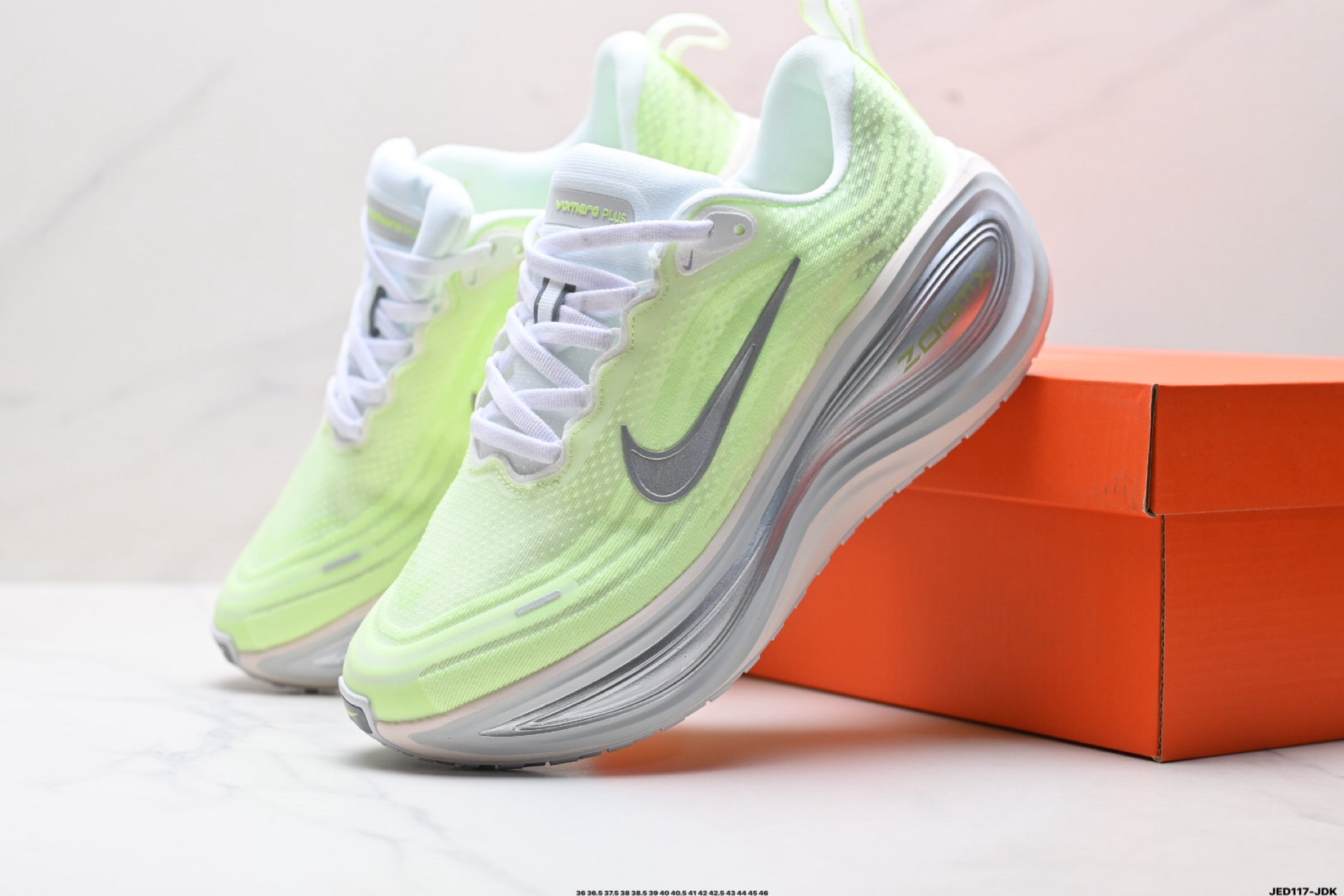Nike Vomero Plus Low-Top Running Shoe HV8154-103