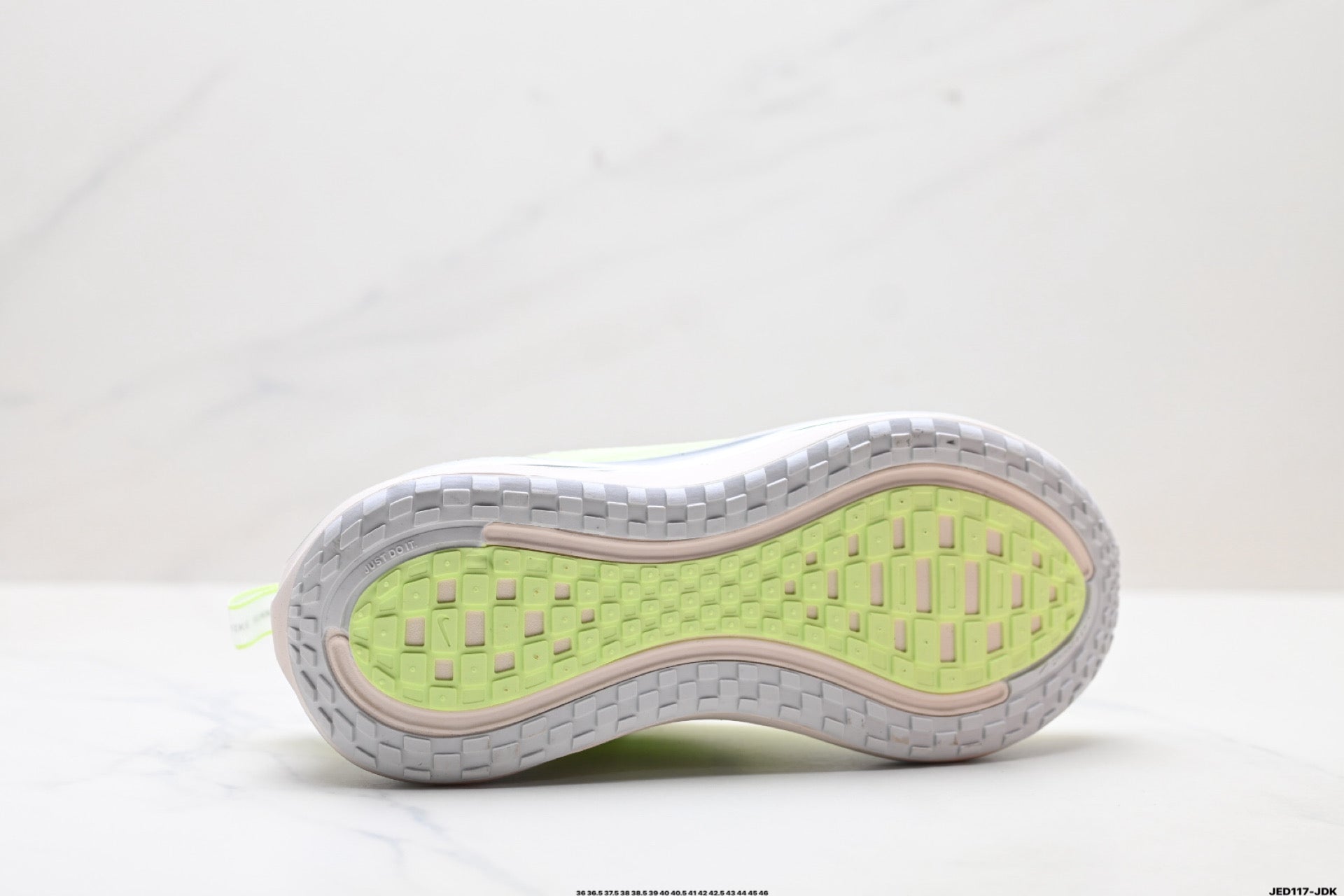 Nike Vomero Plus Low-Top Running Shoe HV8154-103