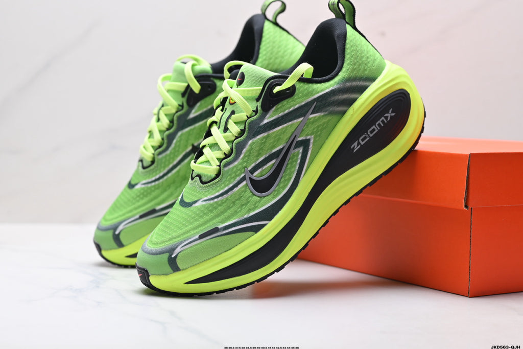 Nike Vomero Plus Low-Top Running Shoe IM8072-999