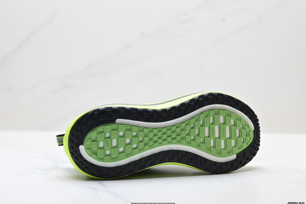 Nike Vomero Plus Low-Top Running Shoe IM8072-999