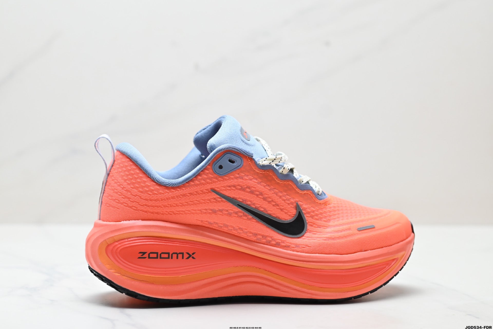 Nike Vomero Plus Low-Top Running Shoe