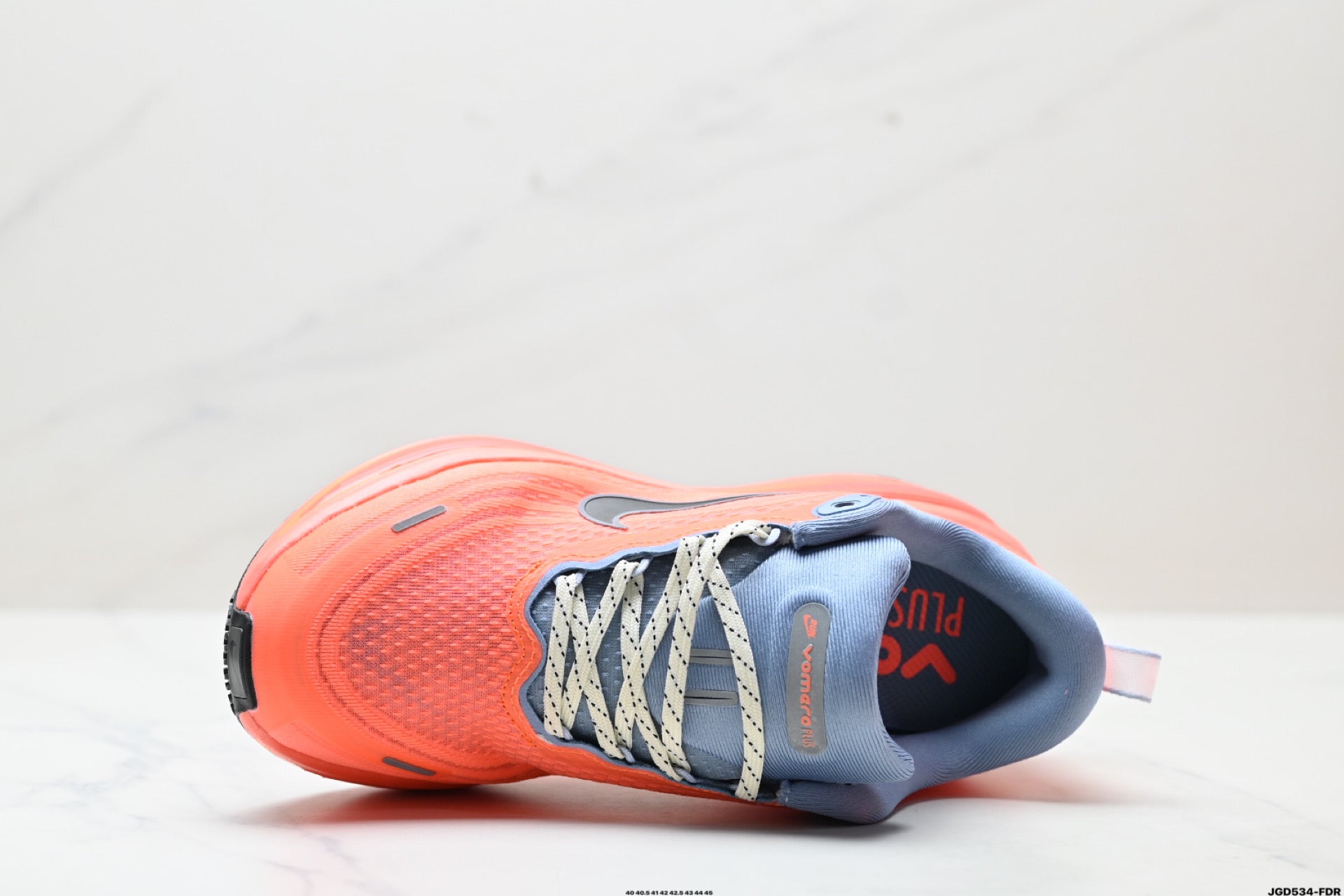 Nike Vomero Plus Low-Top Running Shoe
