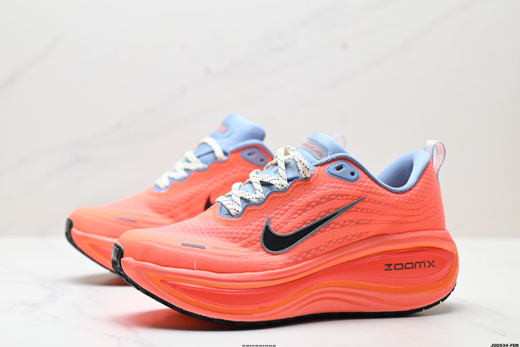 Nike Vomero Plus Low-Top Running Shoe