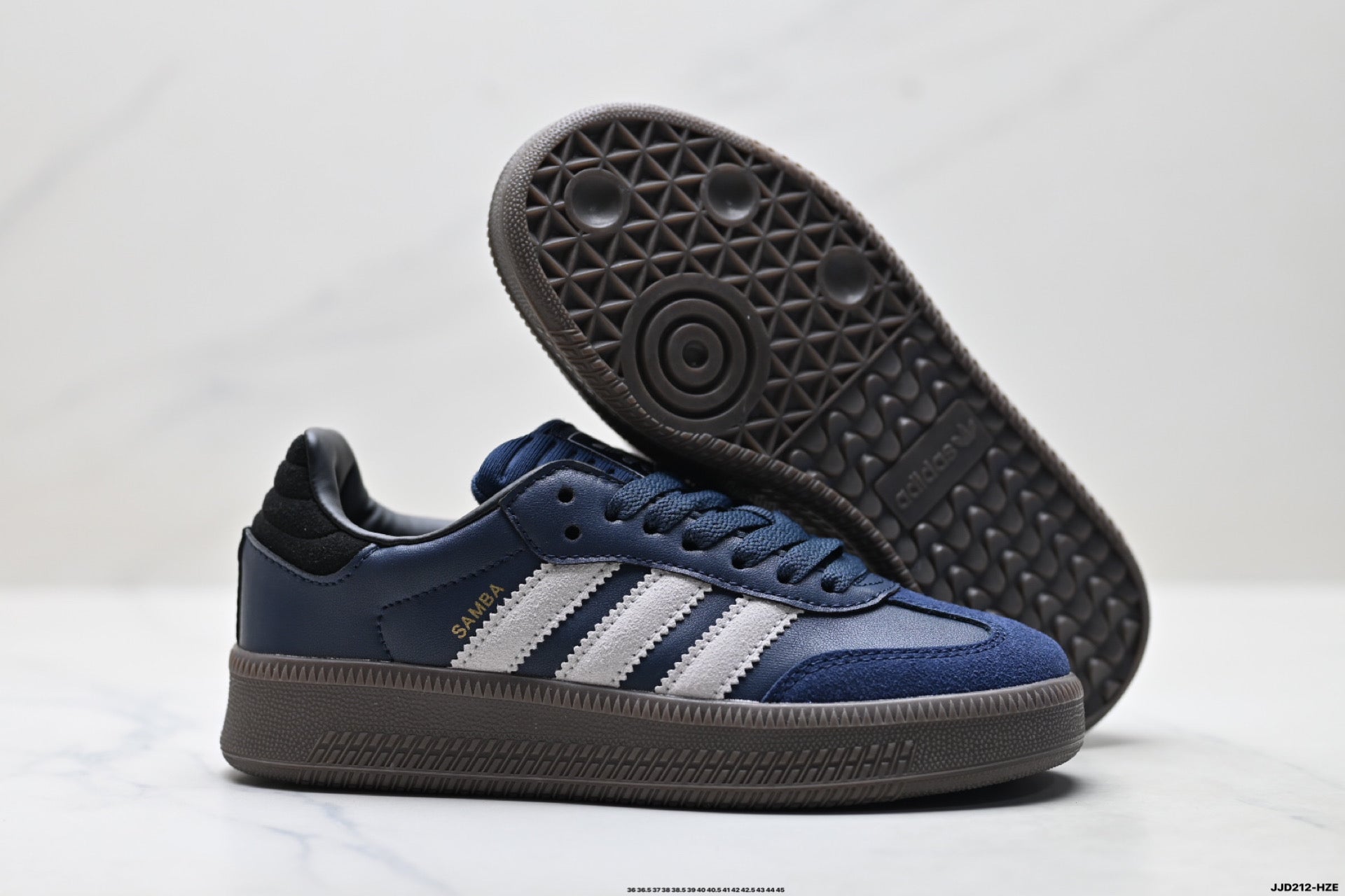 Adidas Originals Samba XLG – Men's Low-Top Casual Sneaker IE9179