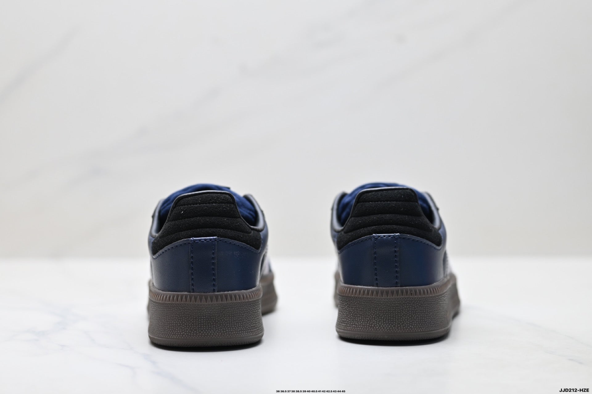 Adidas Originals Samba XLG – Men's Low-Top Casual Sneaker IE9179