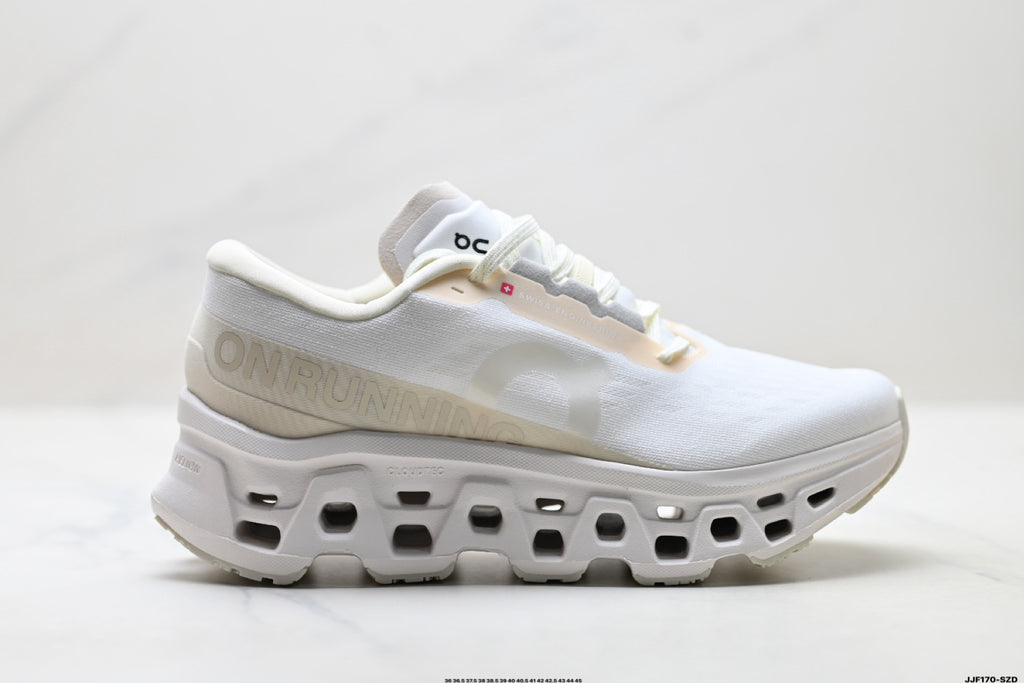 On Cloudmonster 3 – Lightweight Low-Top Running Shoe | Tennis-Inspired Streetwear 3MG10905508