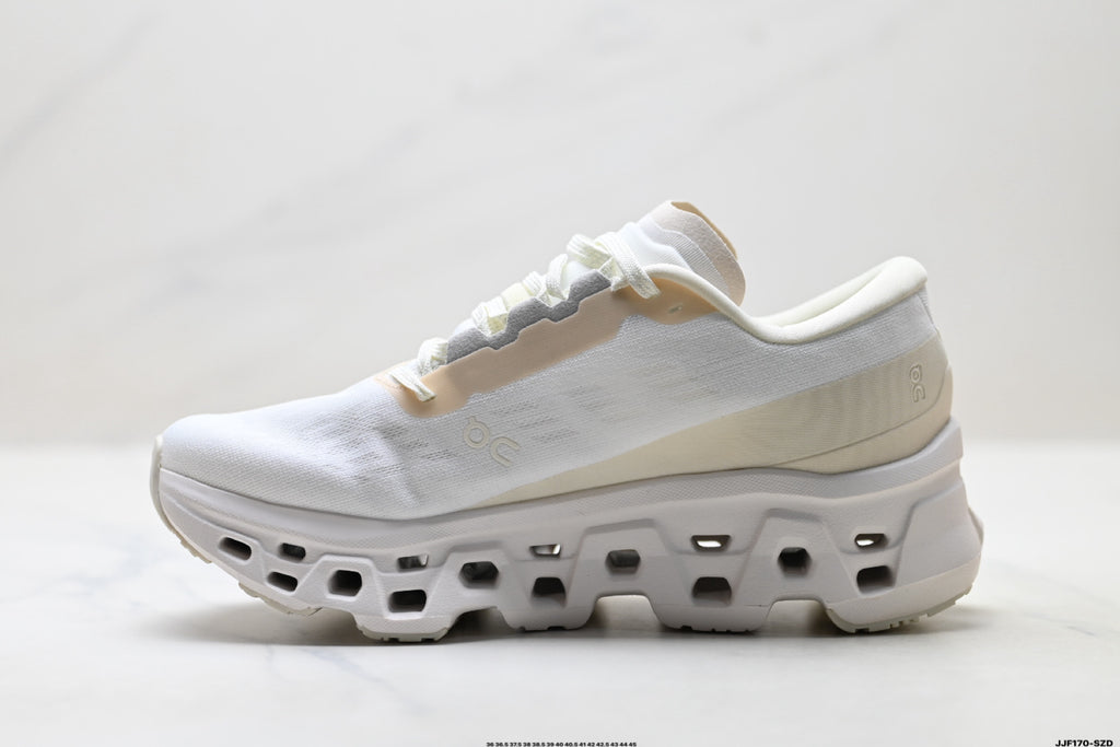 On Cloudmonster 3 – Lightweight Low-Top Running Shoe | Tennis-Inspired Streetwear 3MG10905508