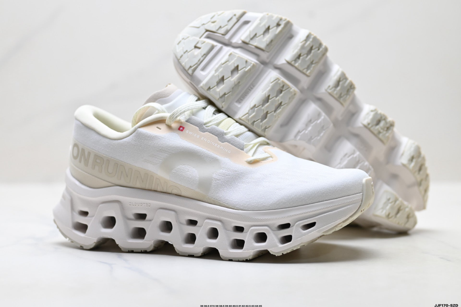 On Cloudmonster 3 – Lightweight Low-Top Running Shoe | Tennis-Inspired Streetwear 3MG10905508