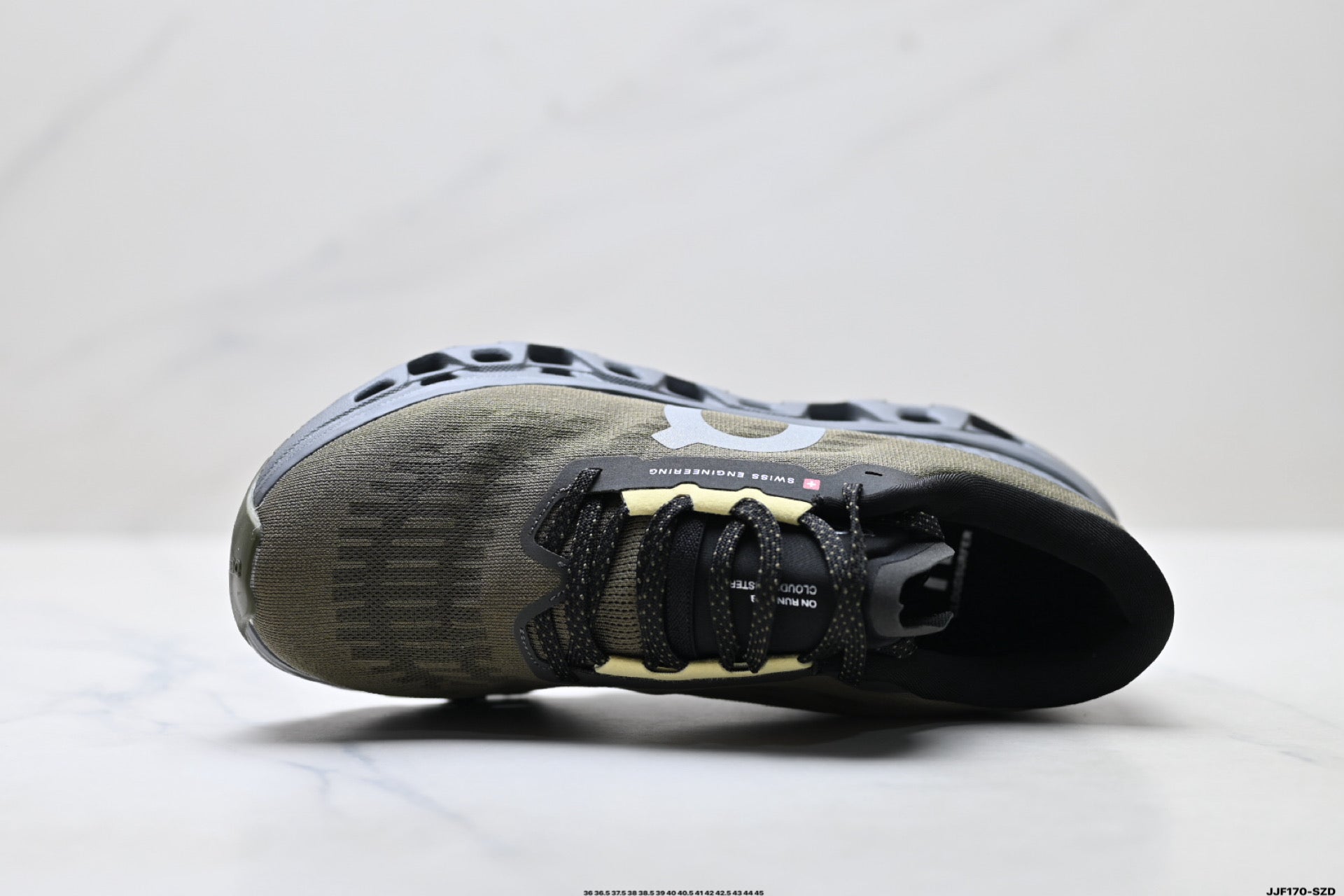 On Cloudmonster 3 – Lightweight Low-Top Running Shoe | Tennis-Inspired Streetwear 3MG10050656