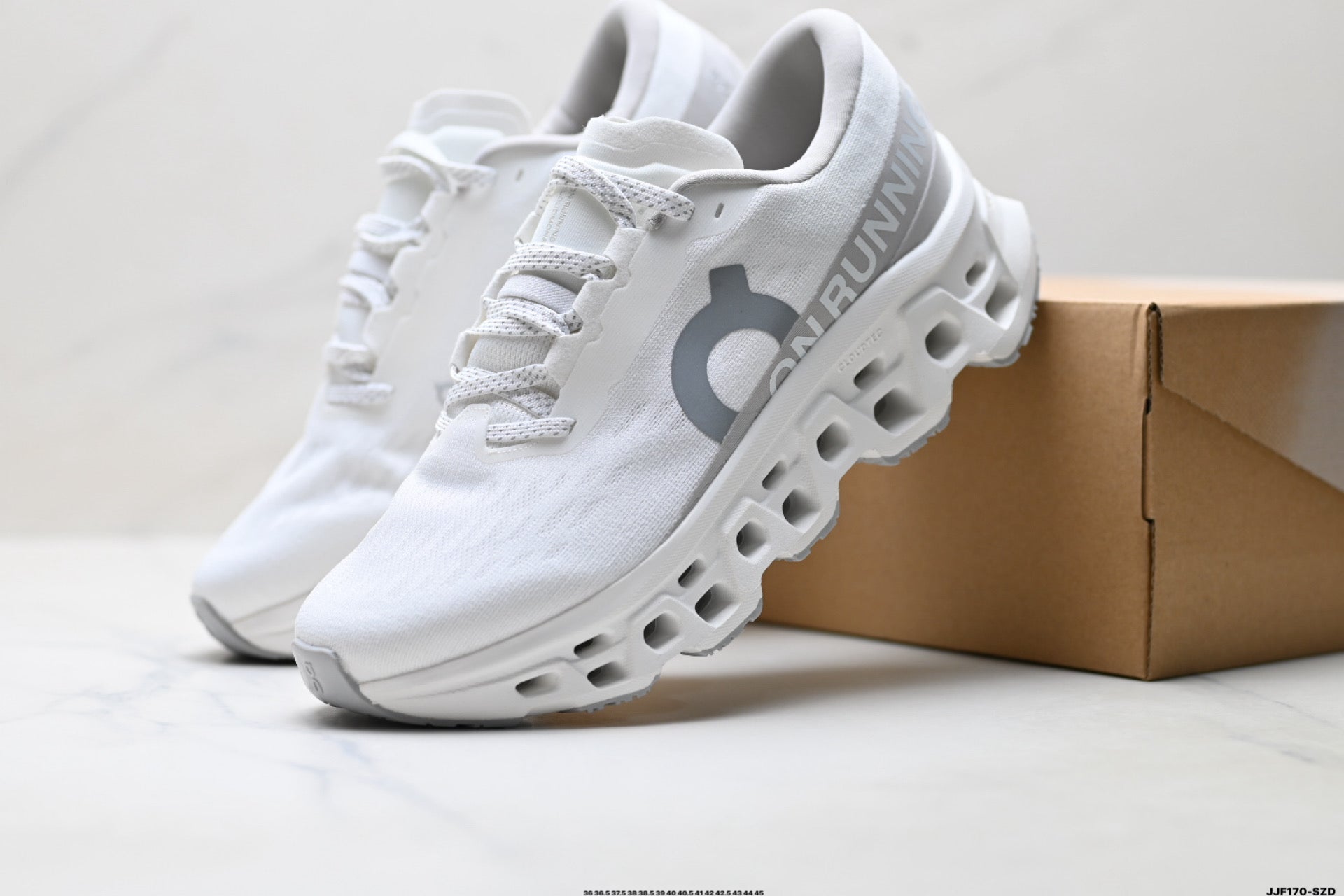 On Cloudmonster 3 – Lightweight Low-Top Running Shoe | Tennis-Inspired Streetwear 3MG10051200