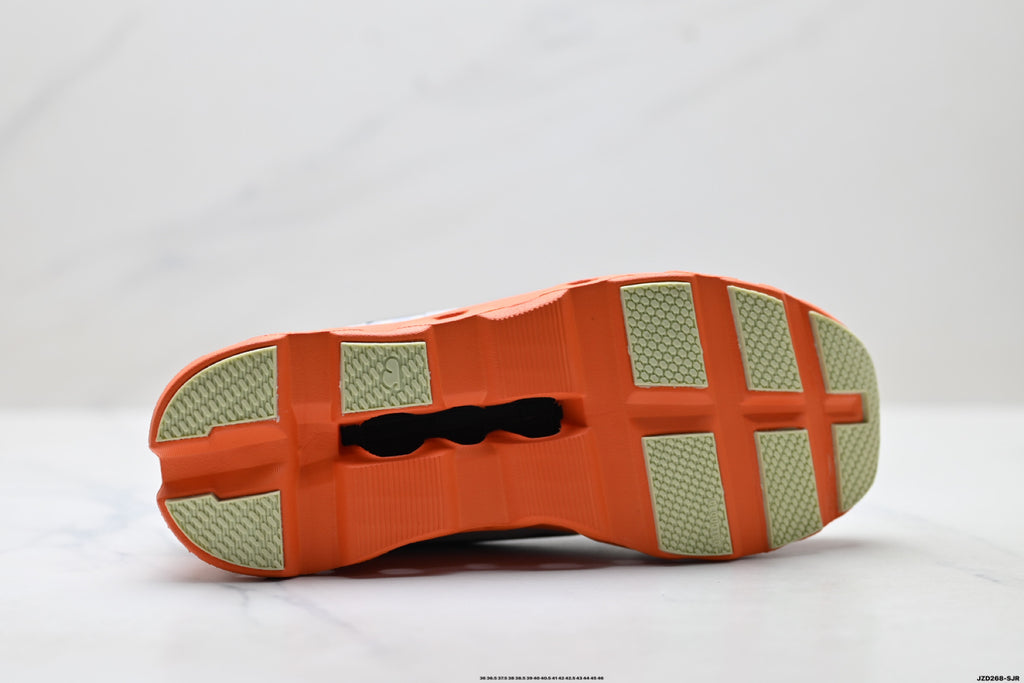 On Cloudmonster – Lightweight Low-Top Running Shoe | Tennis-Inspired Streetwear 61.98656