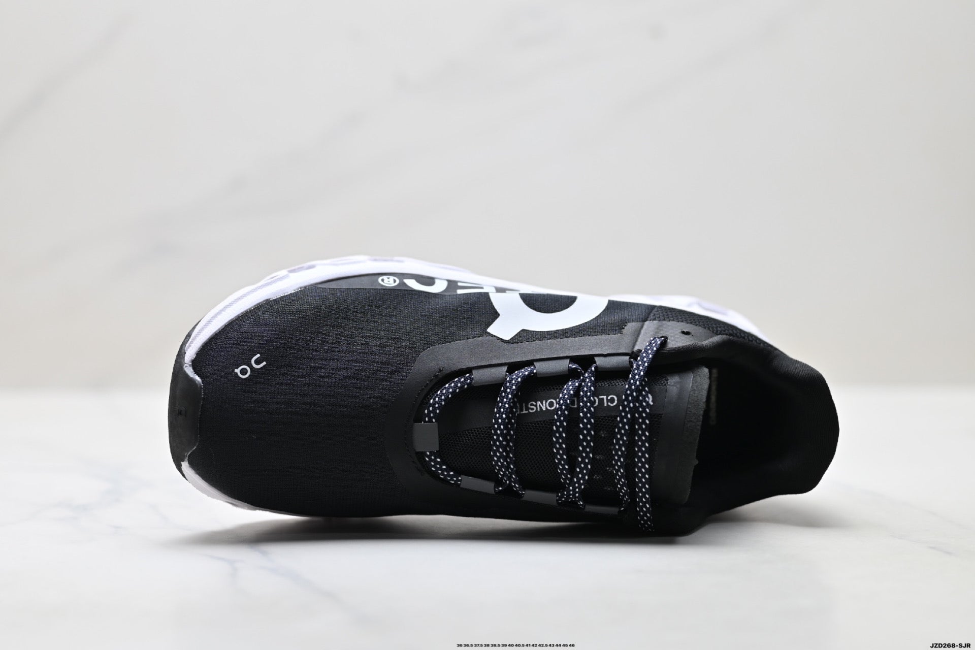 On Cloudmonster – Lightweight Low-Top Running Shoe | Tennis-Inspired Streetwear