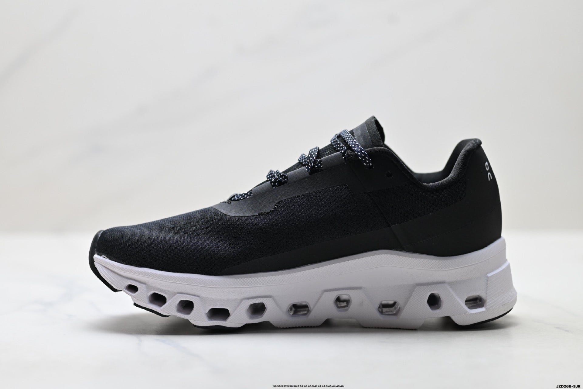 On Cloudmonster – Lightweight Low-Top Running Shoe | Tennis-Inspired Streetwear