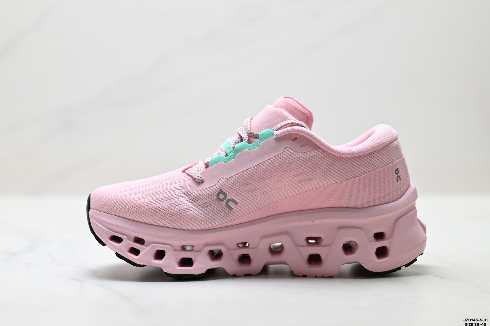 On Cloudmonster 3 – Lightweight Low-Top Running Shoe | Tennis-Inspired Streetwear