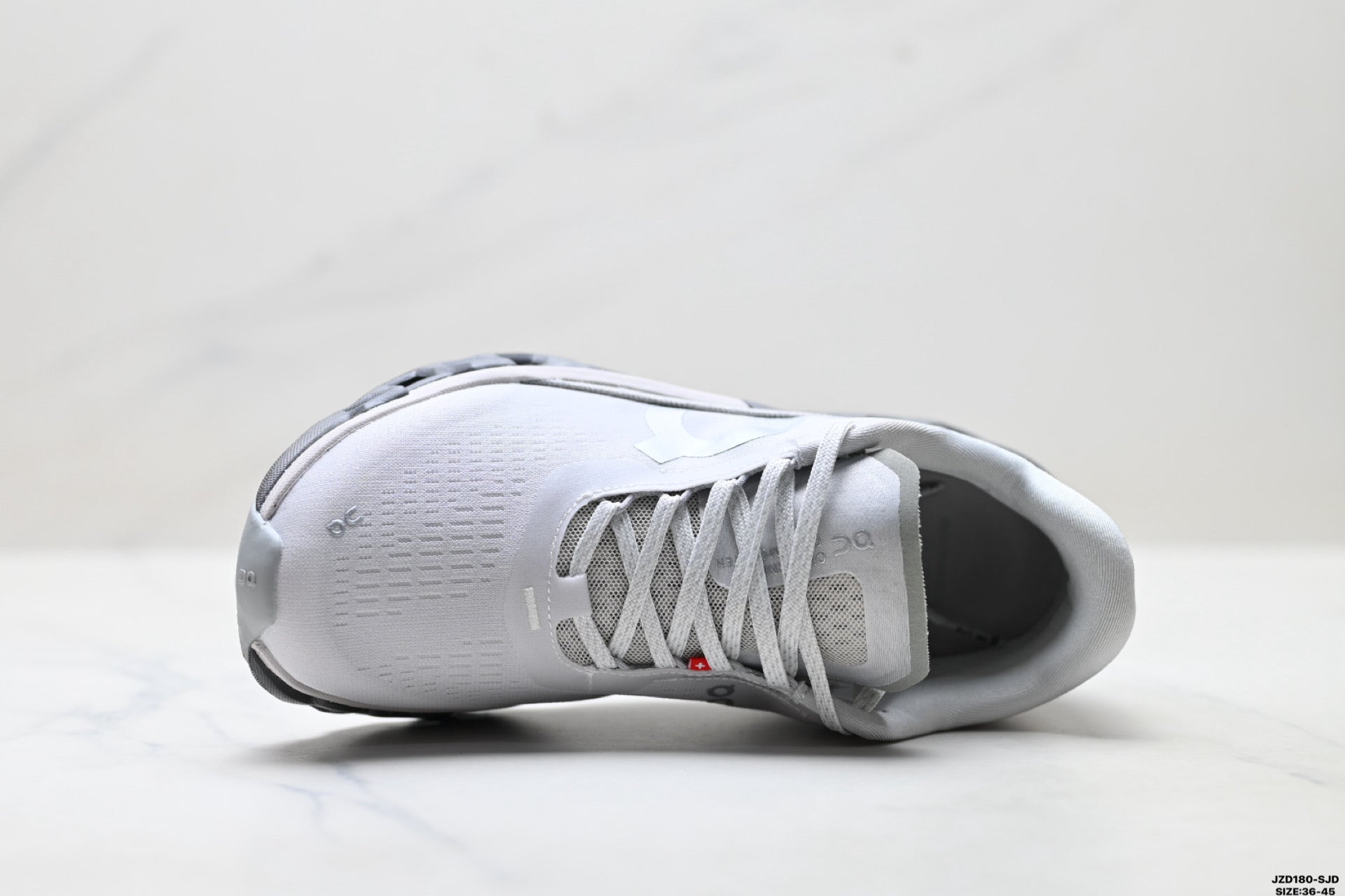 On Cloudmonster 2 – Lightweight Low-Top Running Shoe | Tennis-Inspired Streetwear 3WE10112564
