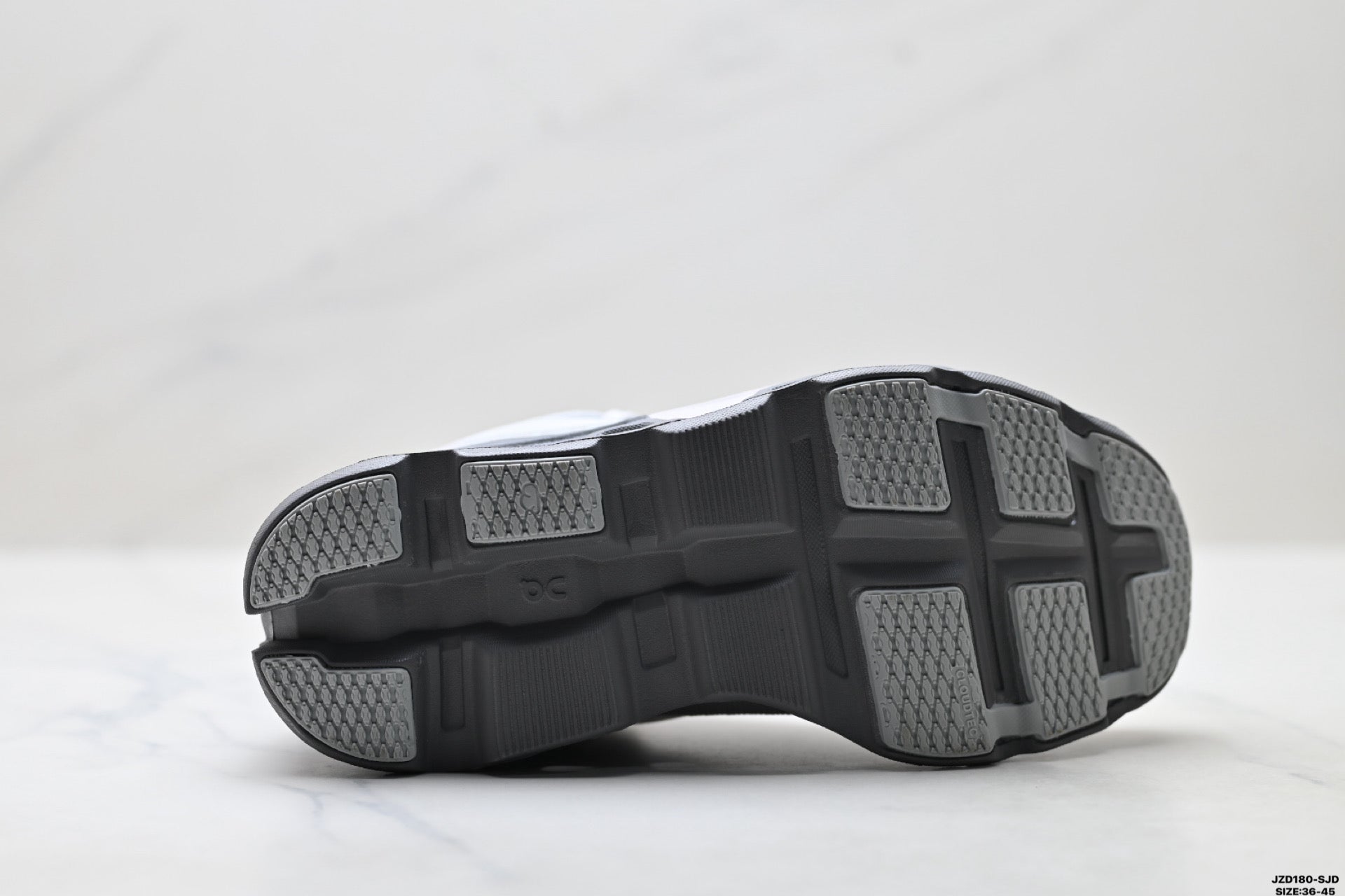 On Cloudmonster 2 – Lightweight Low-Top Running Shoe | Tennis-Inspired Streetwear 3WE10112564