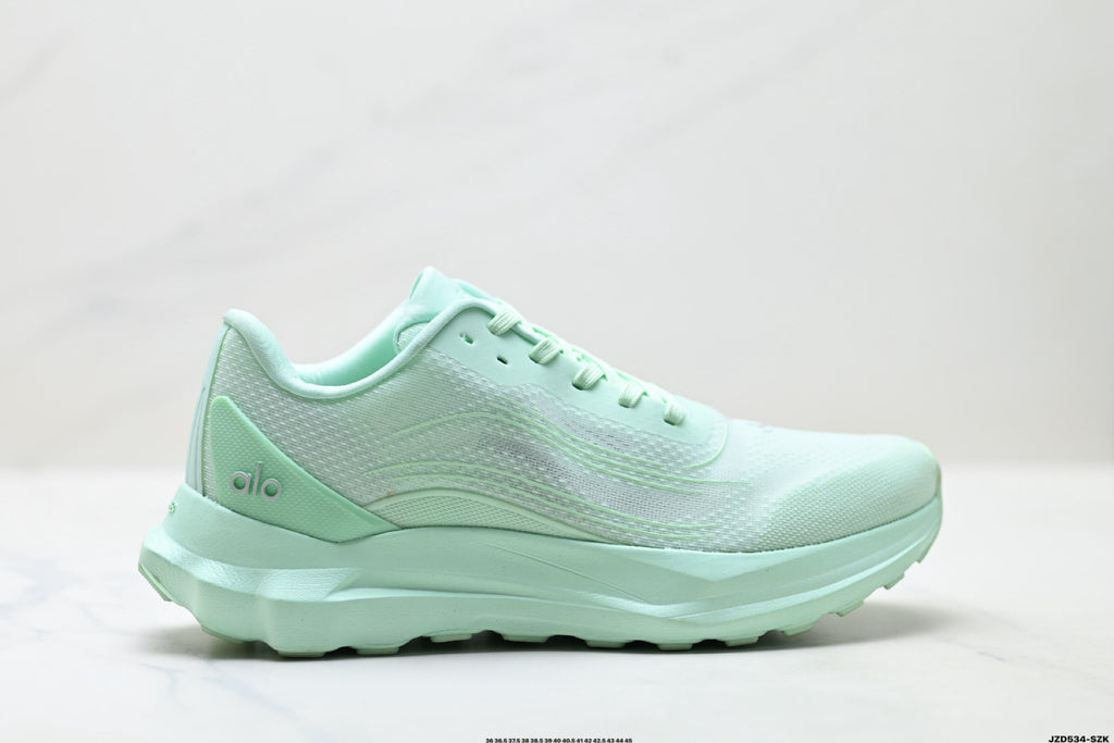 Alo Yoga Alo Runner – Breathable Mesh Low-Top Sneaker | City Commute & Training A0590U（副本）