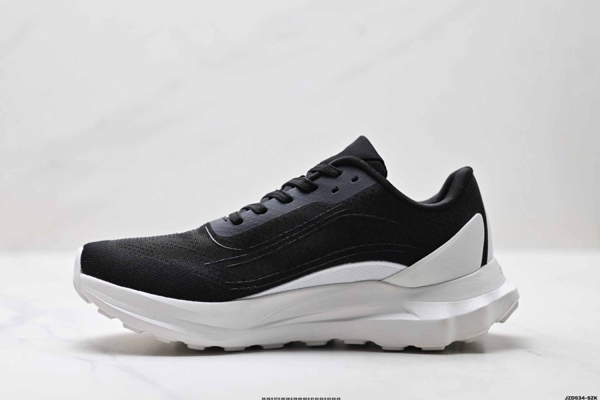 Alo Yoga Alo Runner – Breathable Mesh Low-Top Sneaker | City Commute & Training Black and White