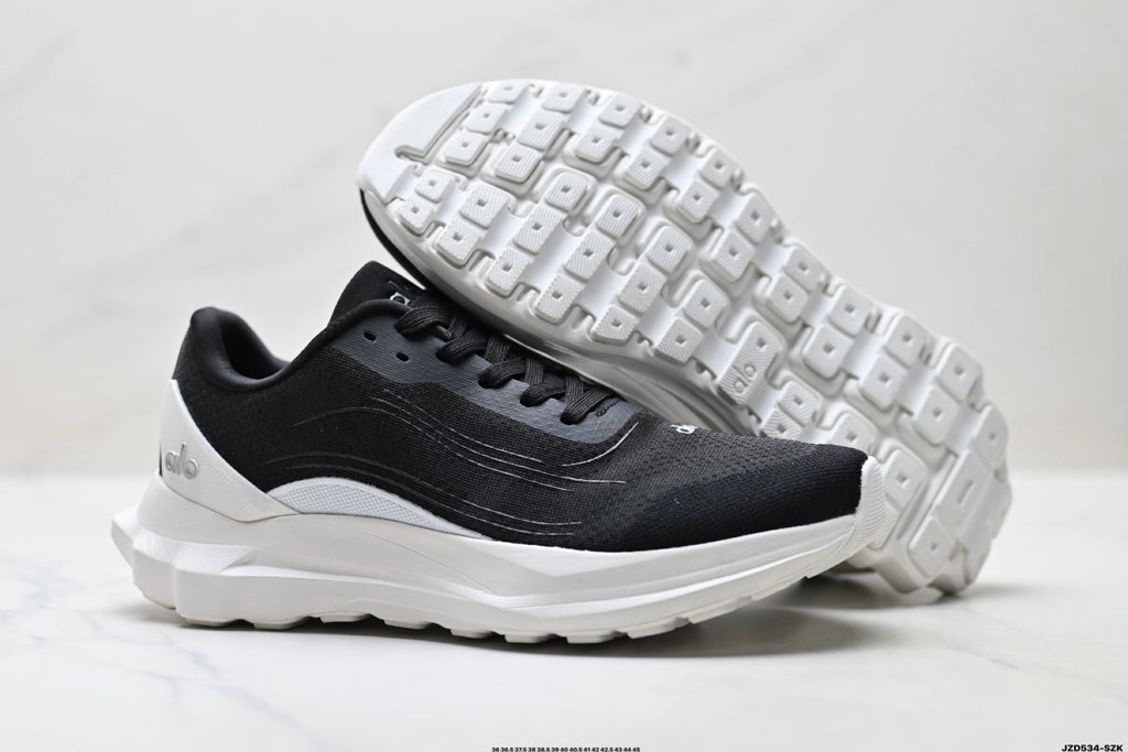Alo Yoga Alo Runner – Breathable Mesh Low-Top Sneaker | City Commute & Training Black and White
