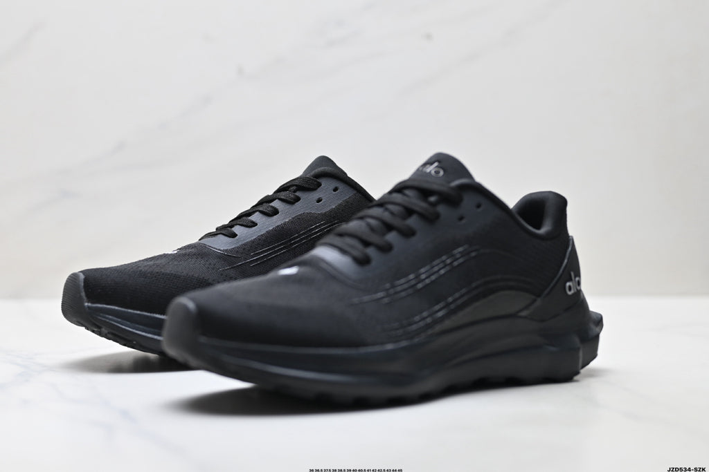 Alo Yoga Alo Runner – Breathable Mesh Low-Top Sneaker | City Commute & Training Black