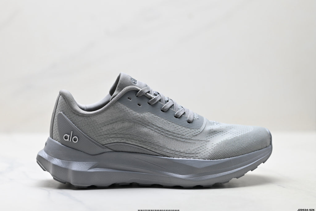 Alo Yoga Alo Runner – Breathable Mesh Low-Top Sneaker | City Commute & Training