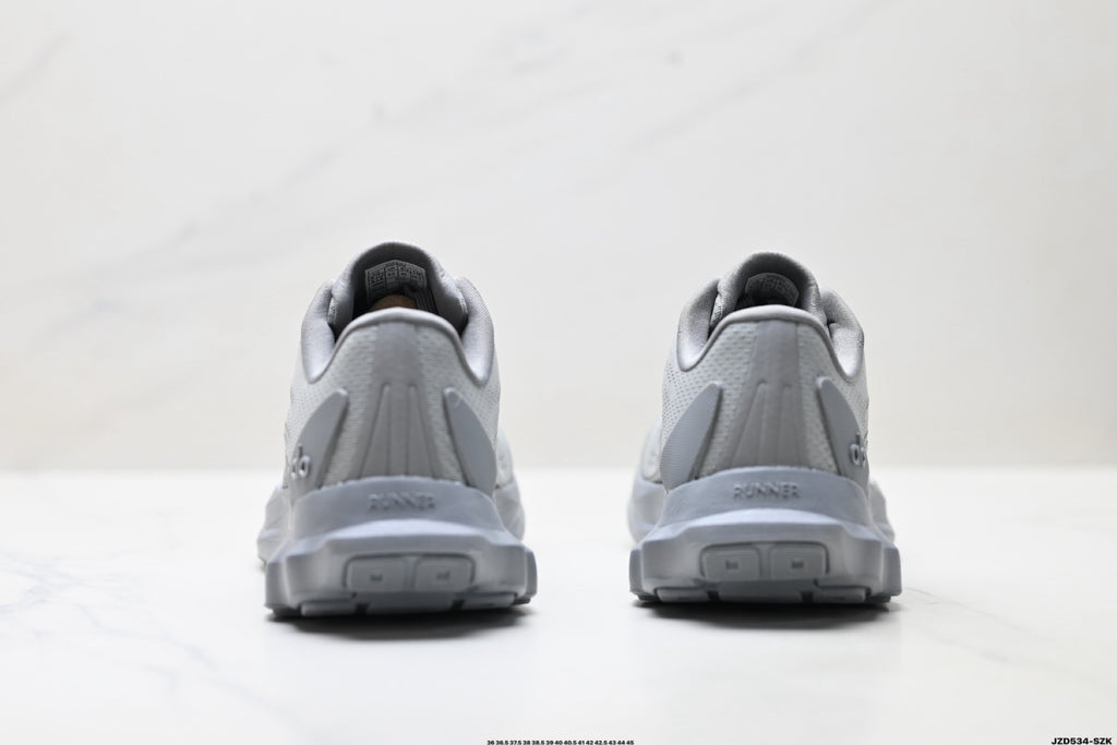 Alo Yoga Alo Runner – Breathable Mesh Low-Top Sneaker | City Commute & Training