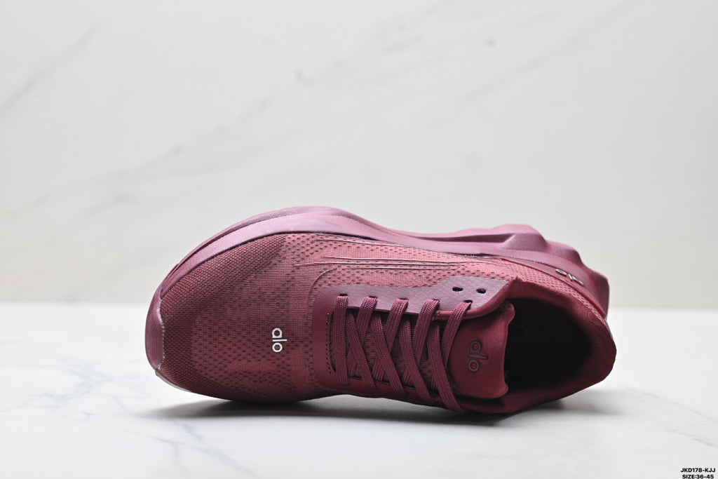 Alo Yoga Alo Runner – Breathable Mesh Low-Top Sneaker | City Commute & Training Purple