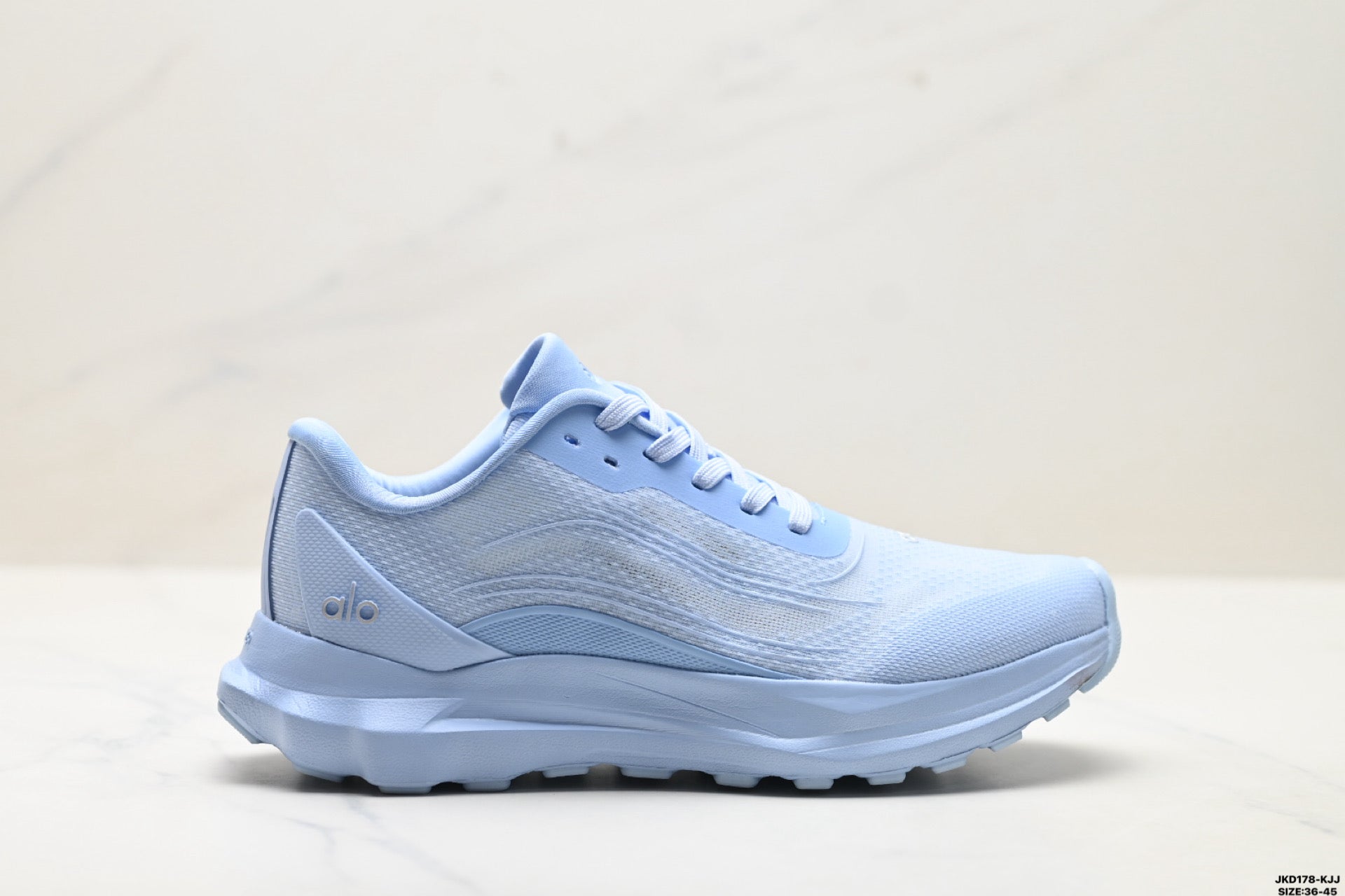Alo Yoga Alo Runner – Breathable Mesh Low-Top Sneaker | City Commute & Training Sky blue