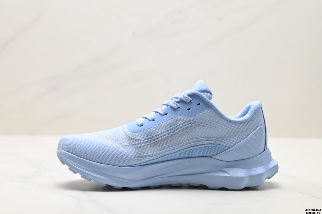 Alo Yoga Alo Runner – Breathable Mesh Low-Top Sneaker | City Commute & Training Sky blue