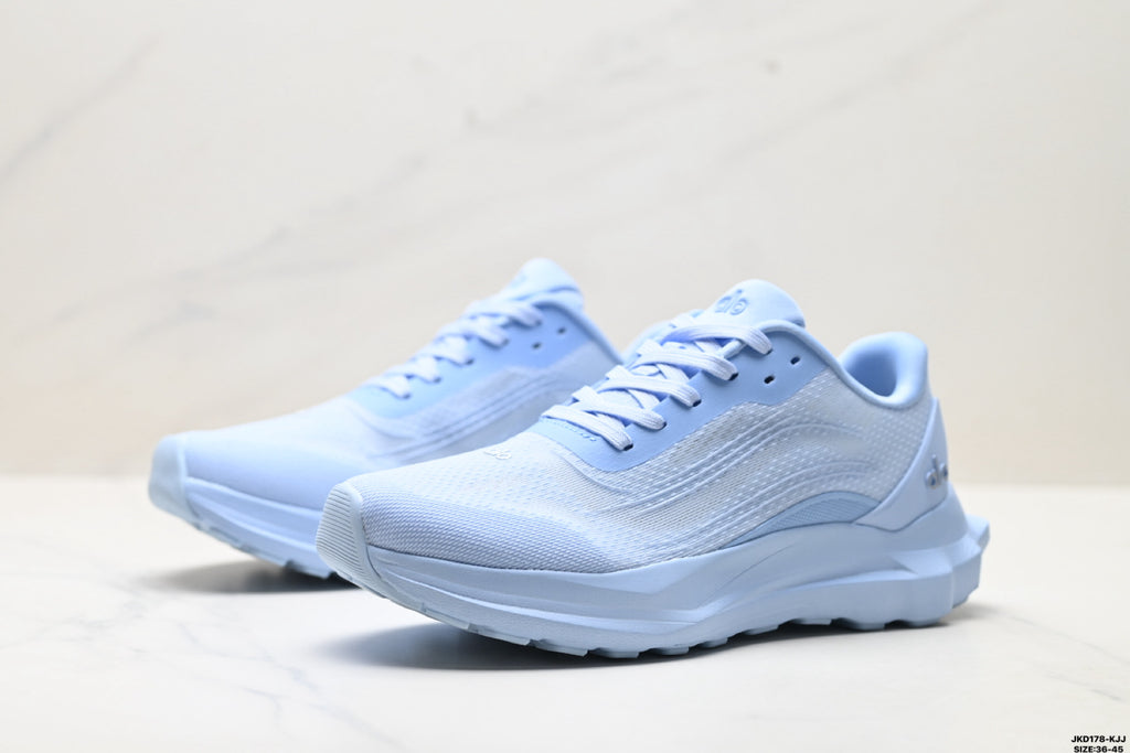 Alo Yoga Alo Runner – Breathable Mesh Low-Top Sneaker | City Commute & Training Sky blue