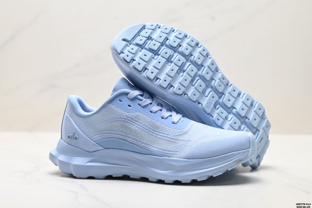 Alo Yoga Alo Runner – Breathable Mesh Low-Top Sneaker | City Commute & Training Sky blue