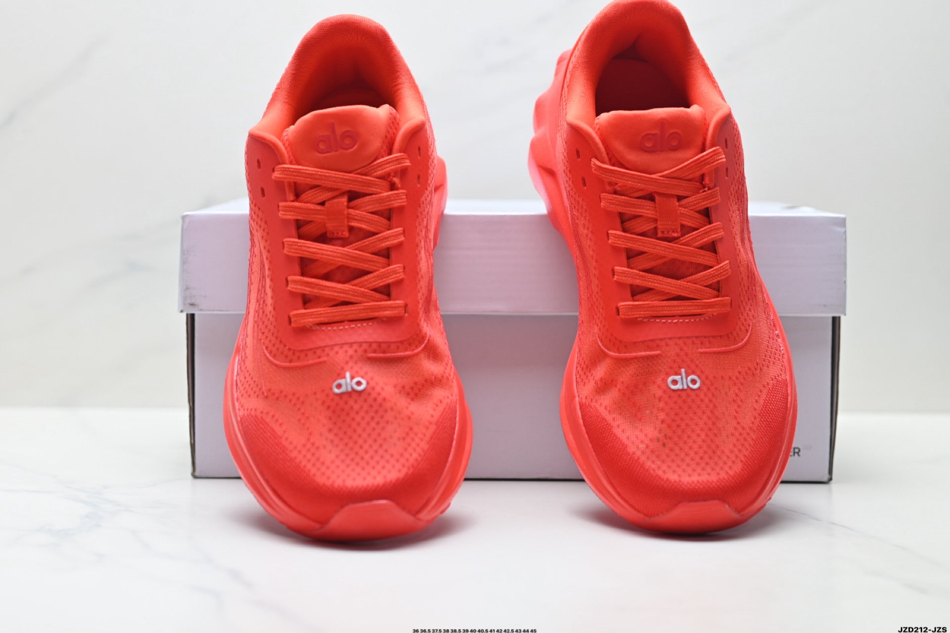 Alo Yoga Alo Runner – Breathable Mesh Low-Top Sneaker | City Commute & Training A0590USky red