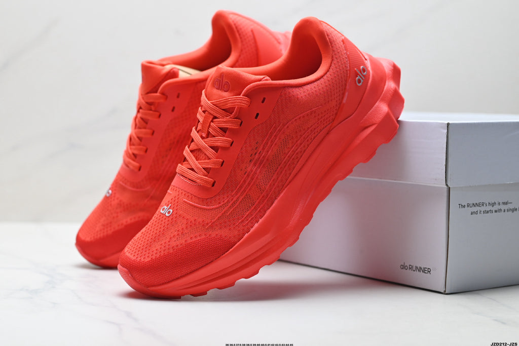 Alo Yoga Alo Runner – Breathable Mesh Low-Top Sneaker | City Commute & Training A0590USky red