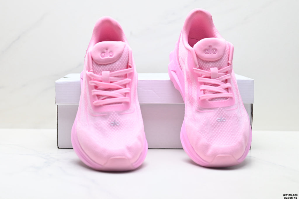 Alo Yoga Alo Runner – Breathable Mesh Low-Top Sneaker | City Commute & Training A0590Upink