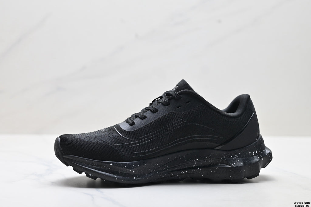 Alo Yoga Alo Runner – Black | Breathable Mesh Low-Top Sneaker | City Commute & Training A0590U-Black