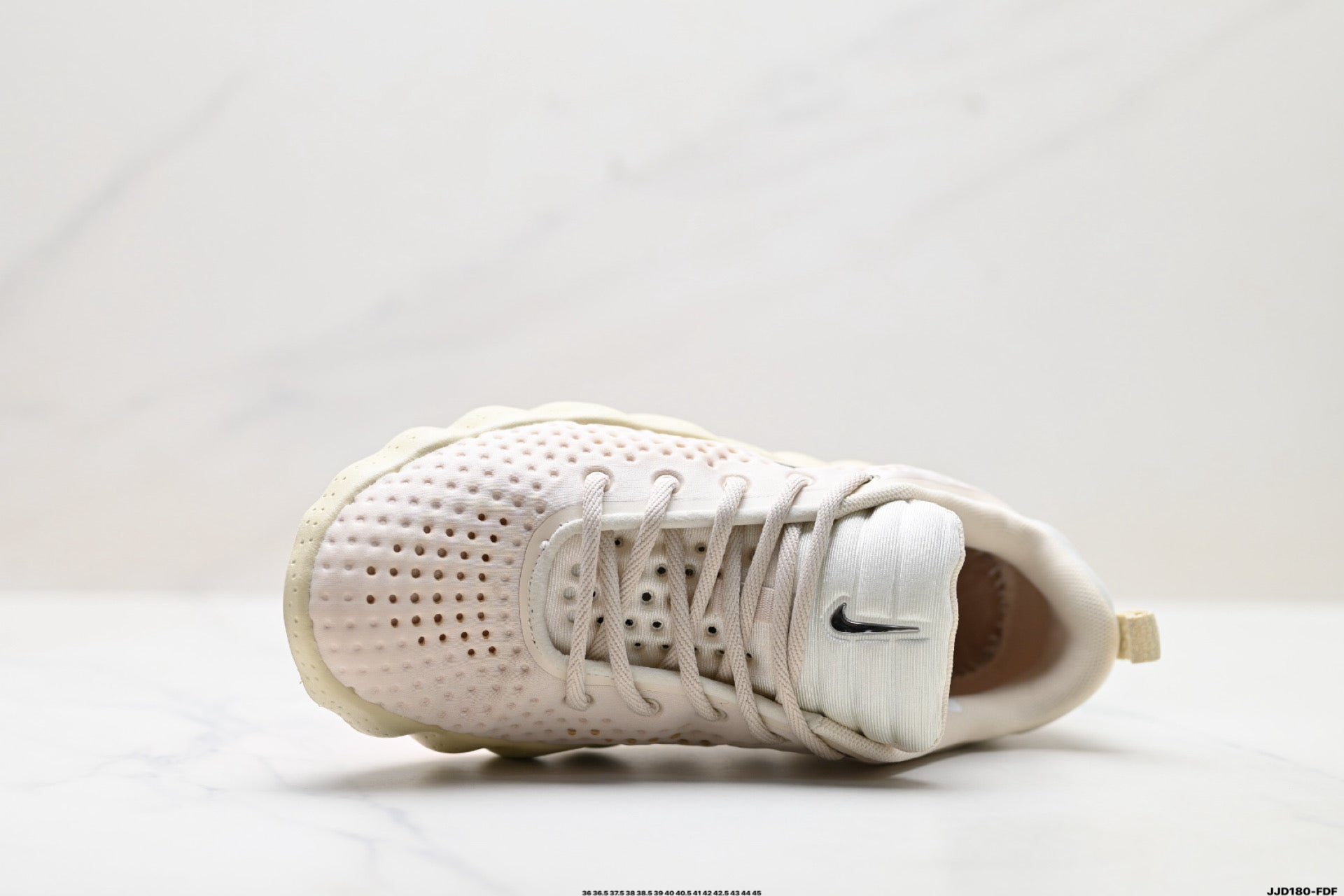Nike Mind 002 Training Shoe HQ4310-100