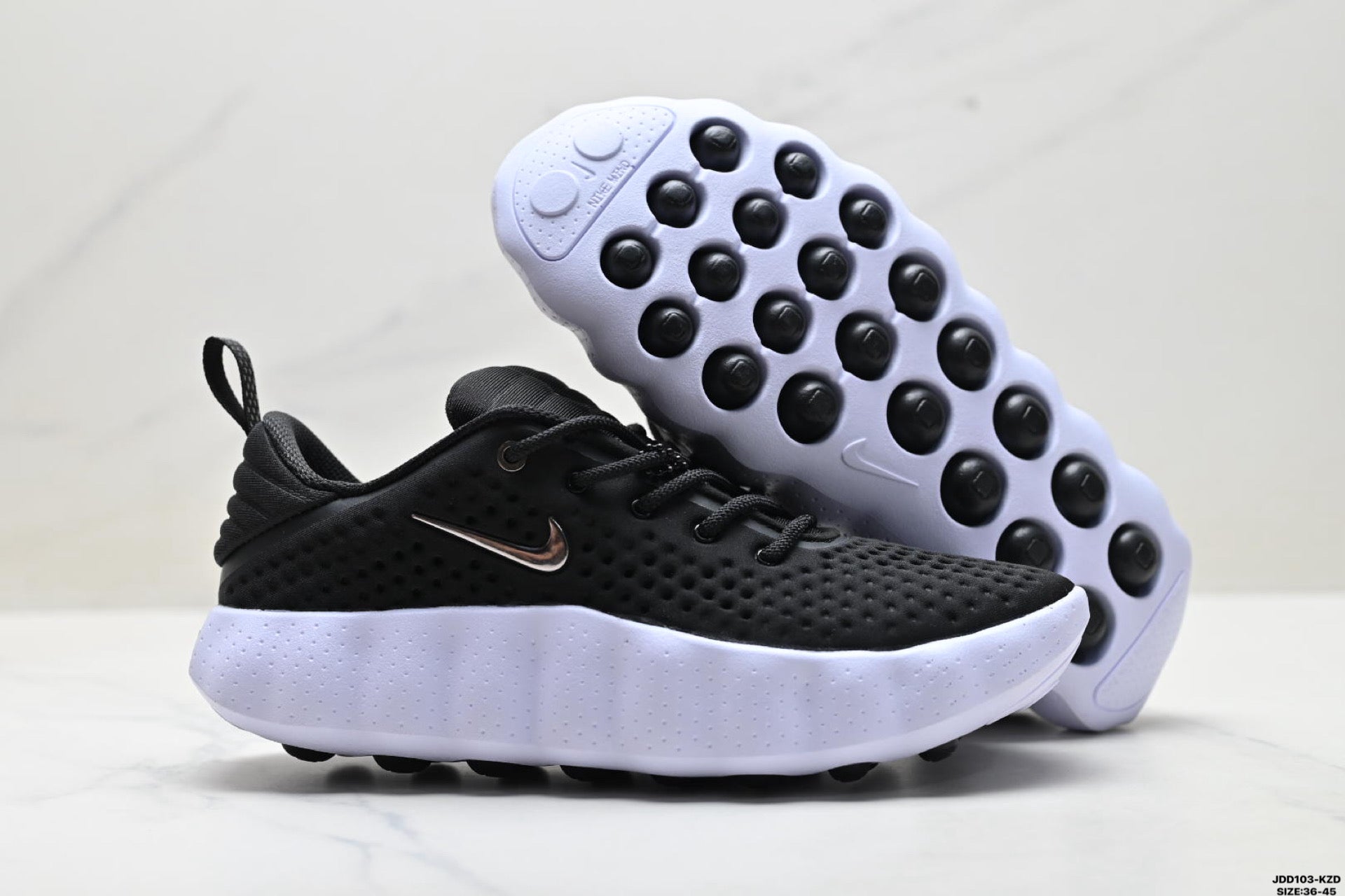Nike Mind 002 Training Shoe