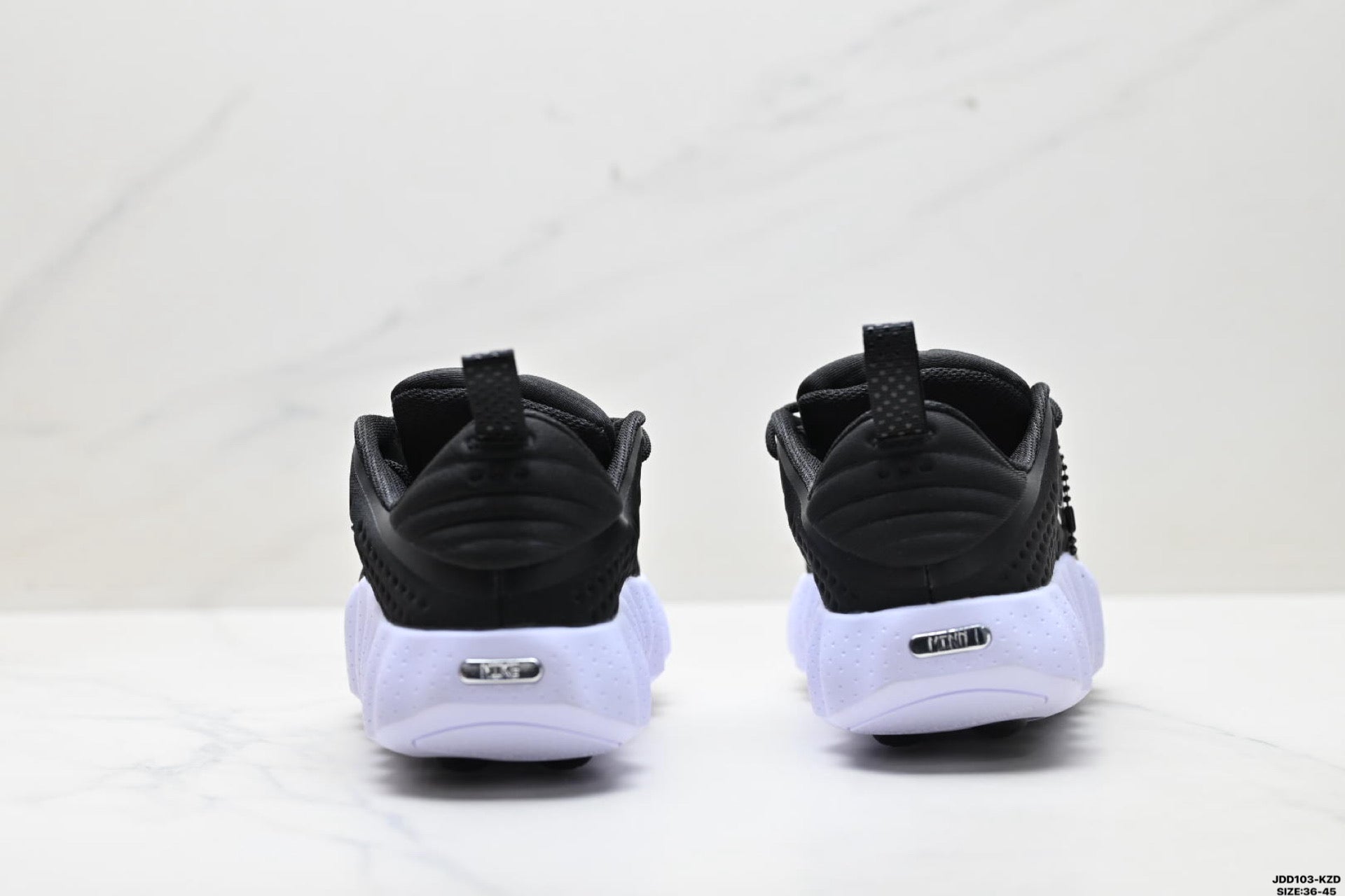 Nike Mind 002 Training Shoe