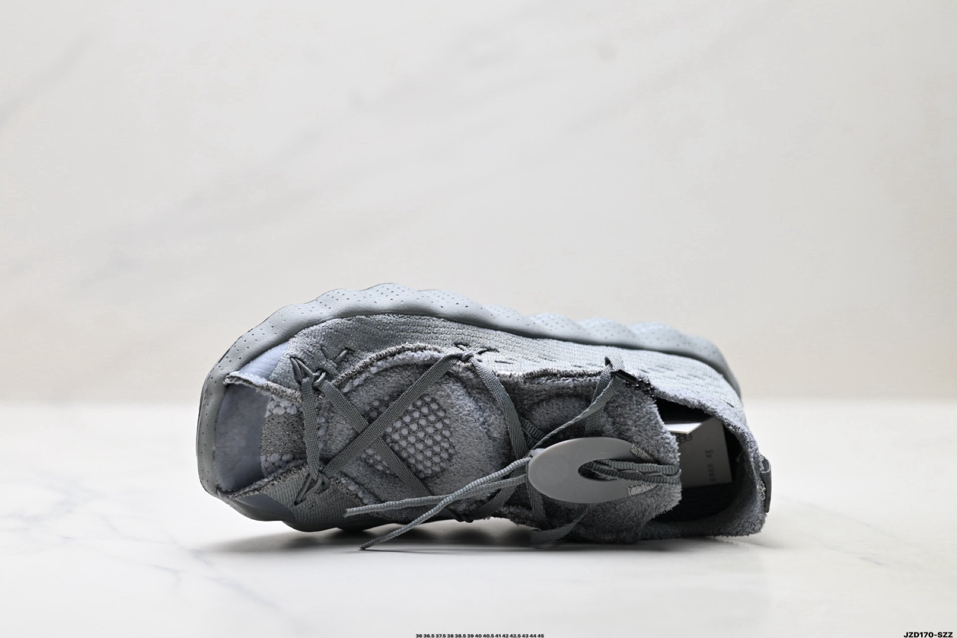 Nike Mind 002 Training Shoe  IQ8504-001