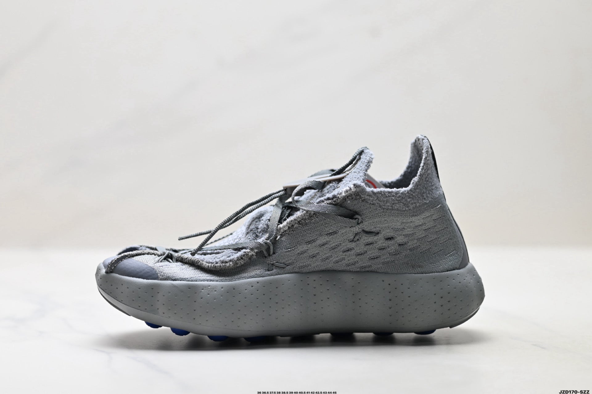 Nike Mind 002 Training Shoe  IQ8504-001