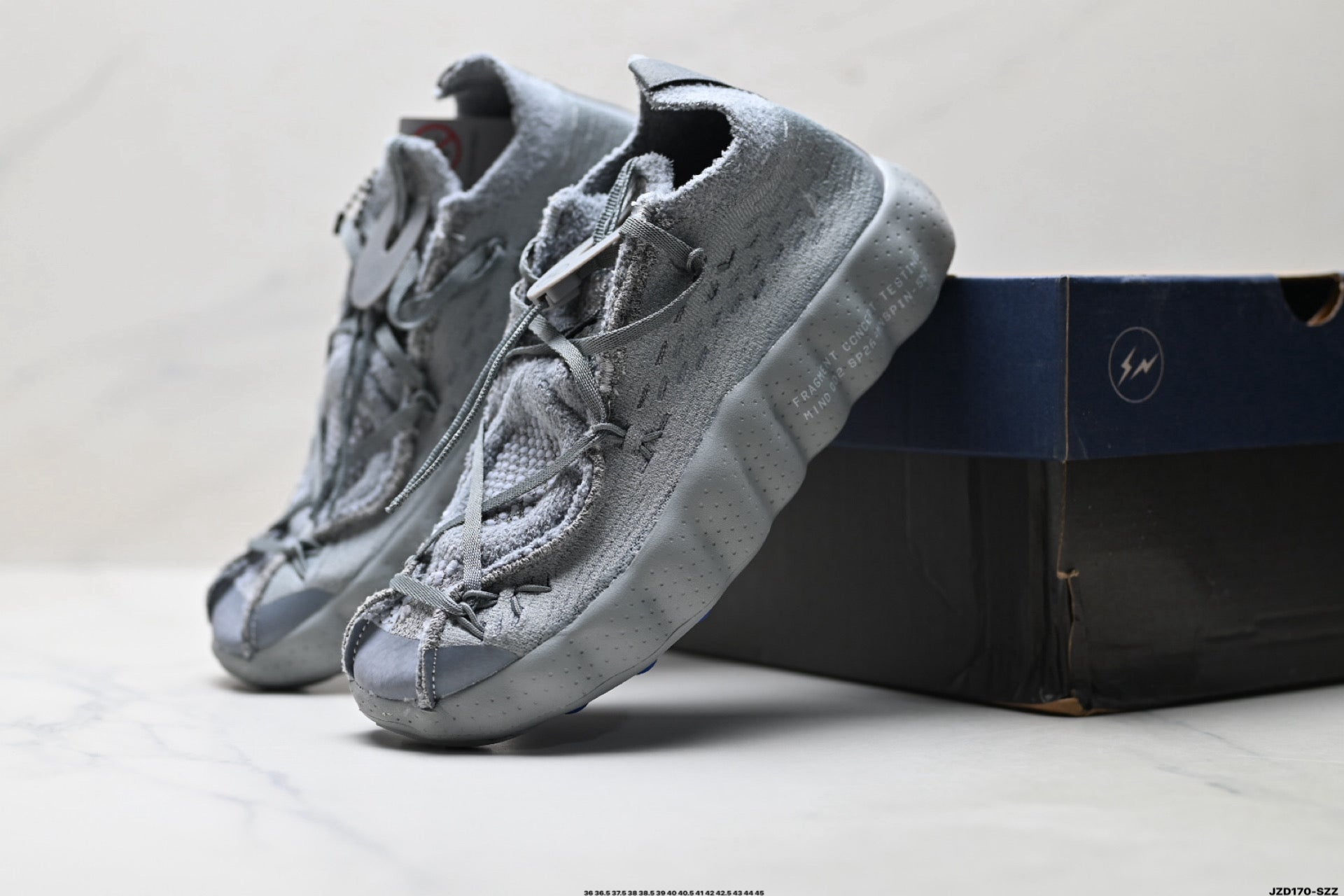 Nike Mind 002 Training Shoe  IQ8504-001