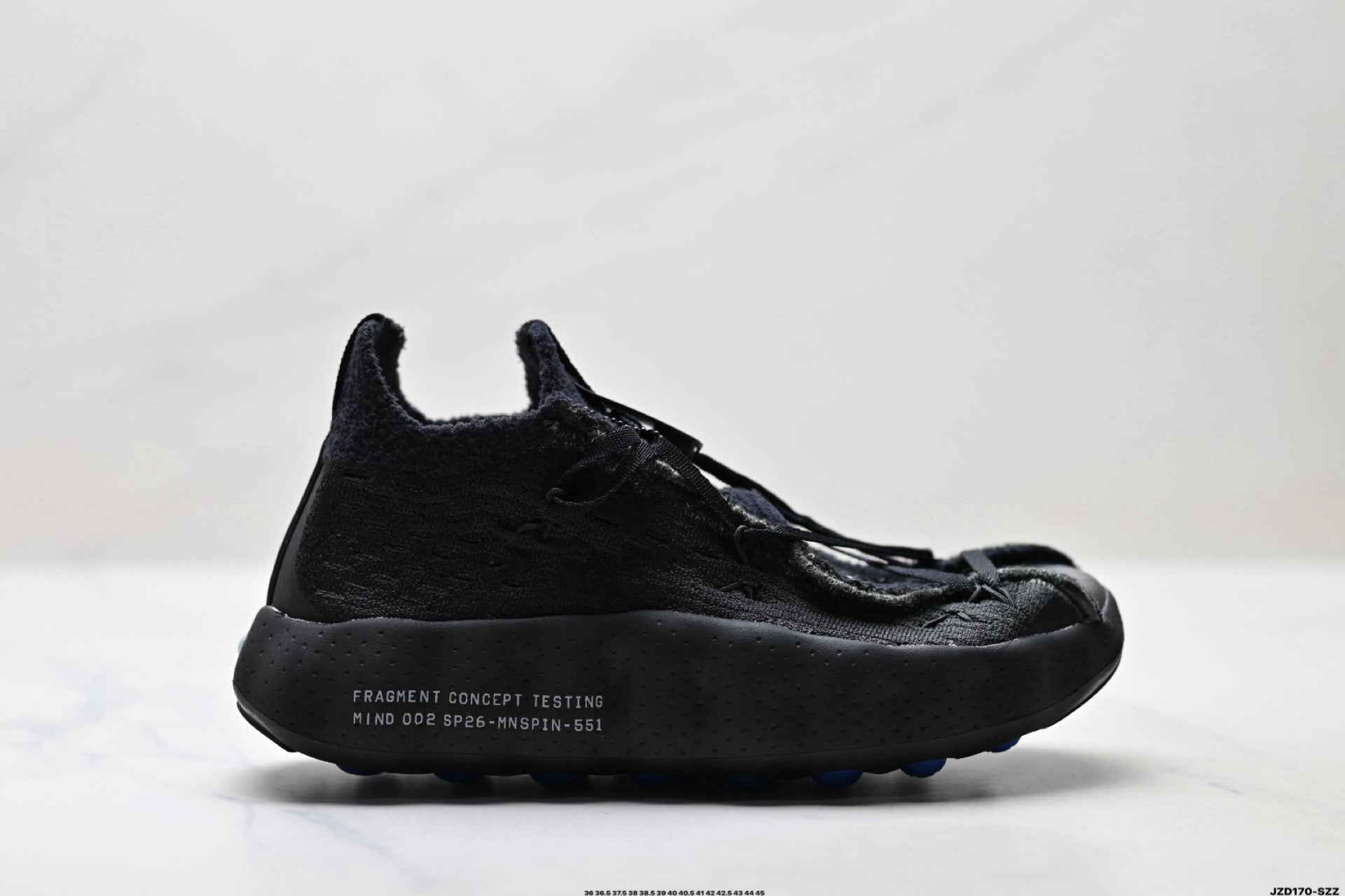 Nike Mind 002 Training Shoe  IQ8504-002