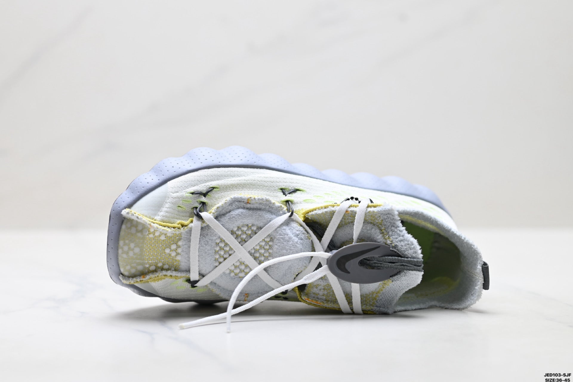 Nike Mind 002 Training Shoe  IQ2176-100