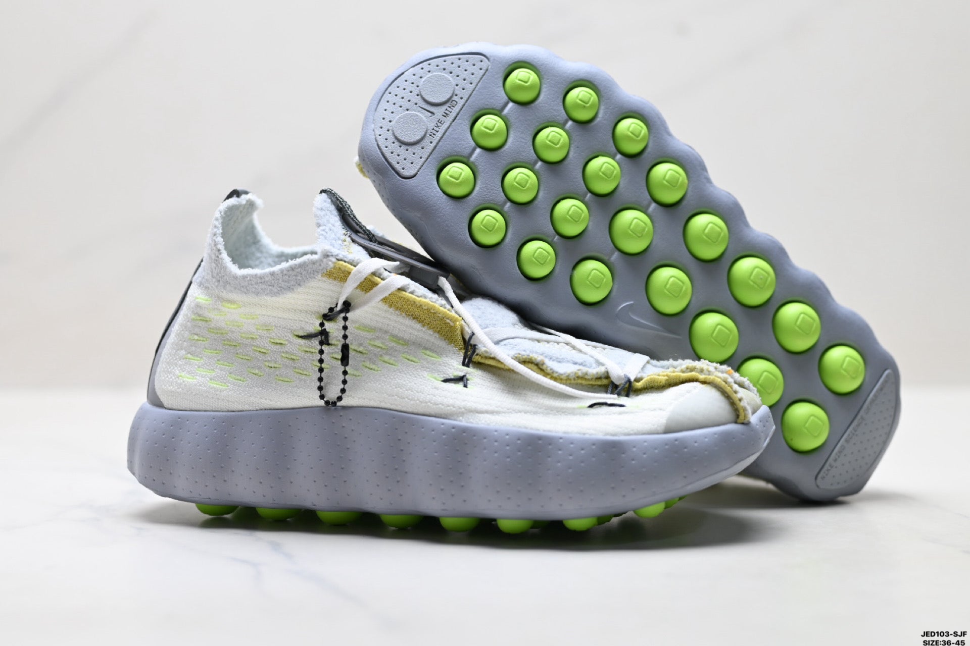 Nike Mind 002 Training Shoe  IQ2176-100