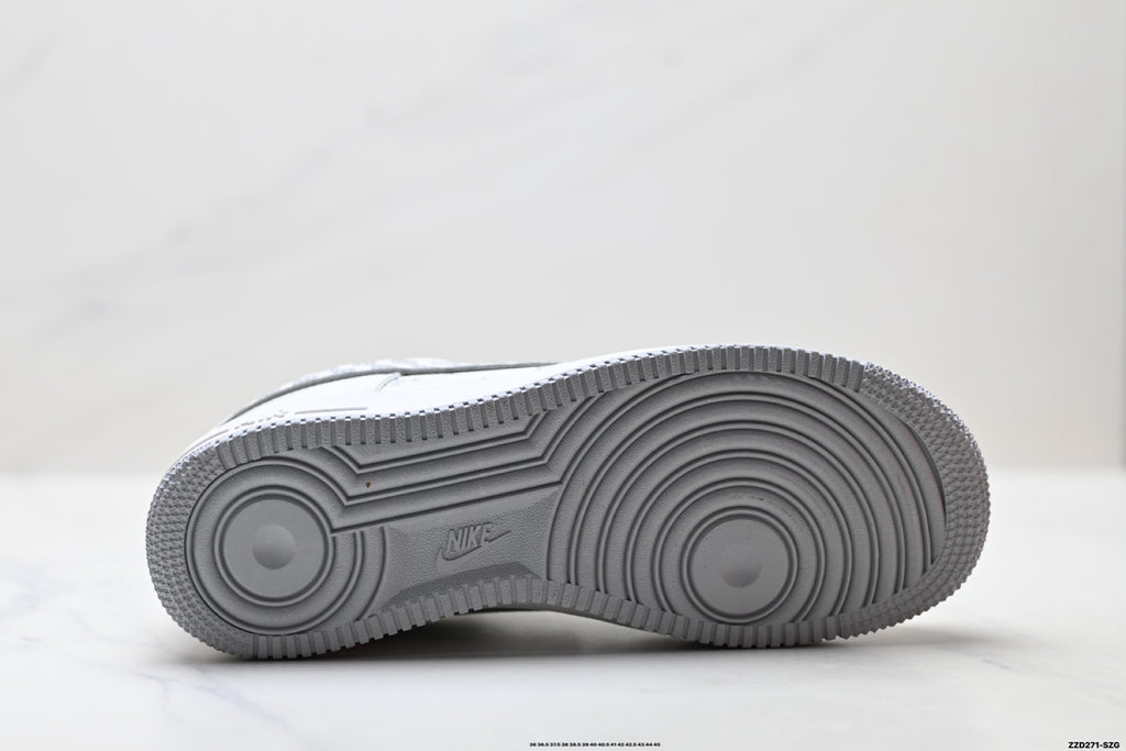 Nike Air Force 1 '07 LV8 – Low Top Sneaker WY0655-120